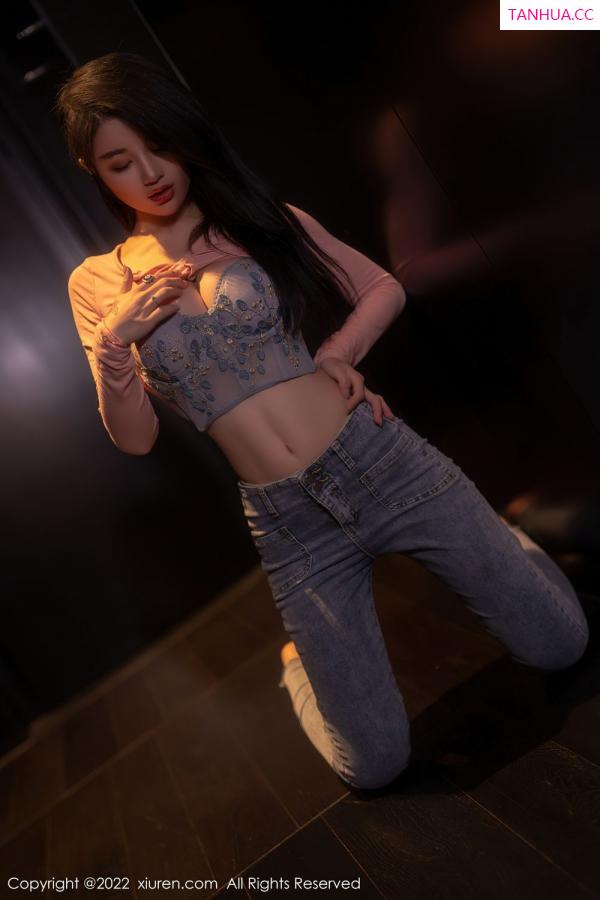 美七Mia  [XiuRen]高清写真图 2022.08.29 No.5506 美七 Mia第9张图片